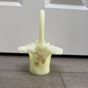 FENTON VINTAGE URANIUM GLASS CUSTARD SATIN RUFFLED BASKET W HAND PAINTED FLOWER